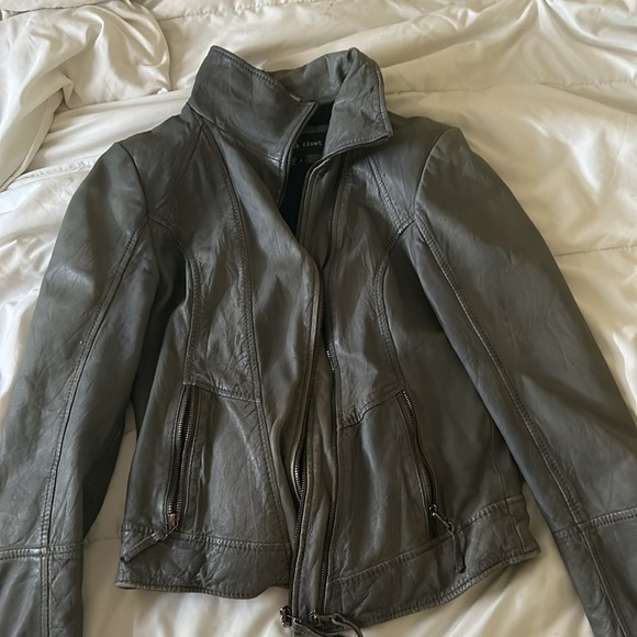 Black Rivet Gray Leather Jacket - Picture 5 of 5